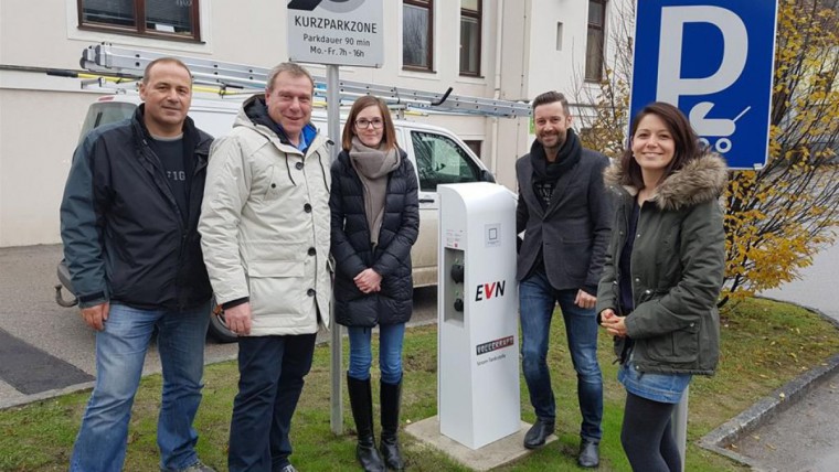 Ladesäule in der e5-Marktgemeinde Pitten c-gemeinde_pitten